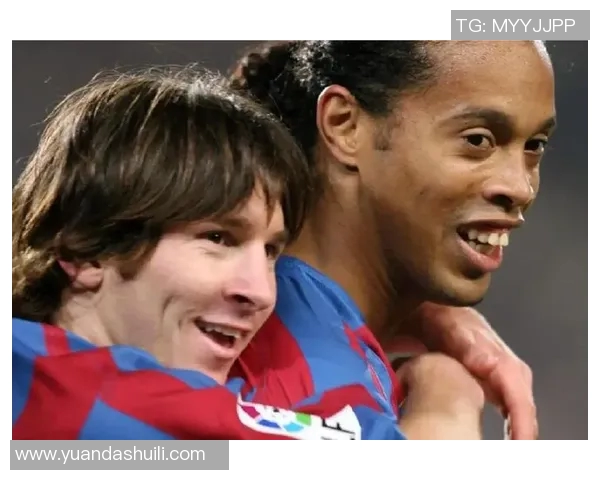 足球场上的传奇时刻哪位明星用手挡球改变了比赛的命运